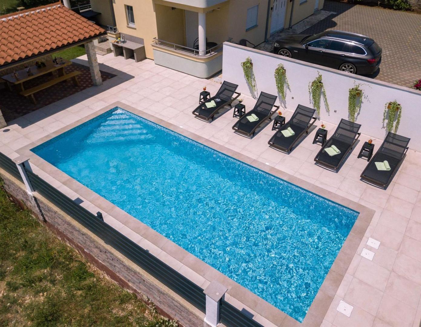 Villa Vita Apartments & Studios With Common Pool Valbandon Eksteriør bilde